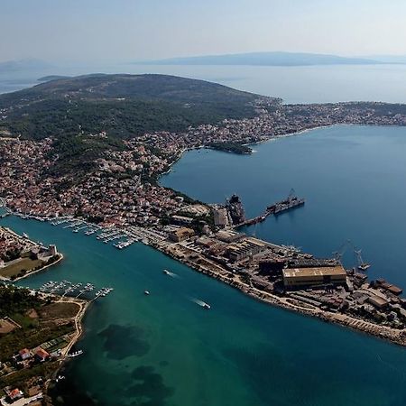 Apartments Vukman Trogir Exteriör bild